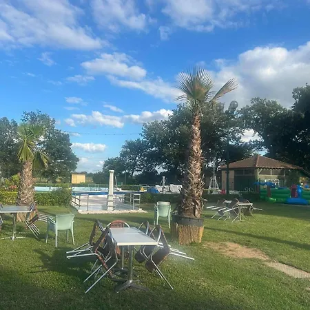 Campsite Mobil Mercure Villemur-sur-Tarn